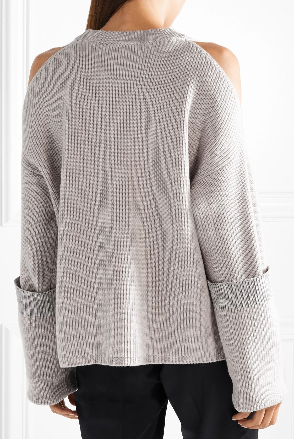 STELLA McCARTNEY cold-shoulder ribbed-knit wool jumper in light grey - IT42 / UK10
